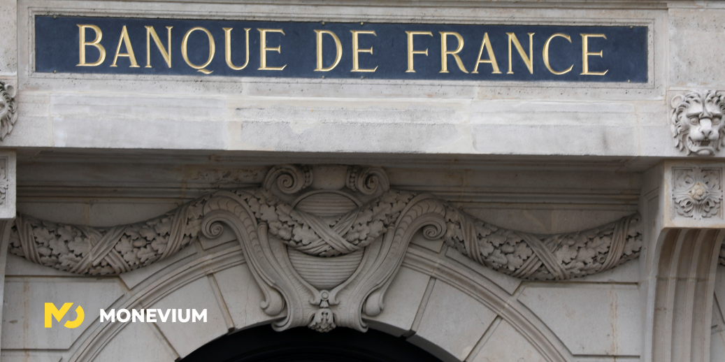 Long stay in Paris: How to open a French bank account ?